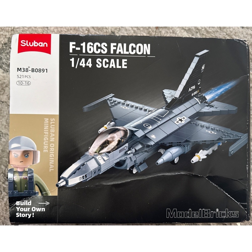 1/44 Air Force F-16CS Falcon Plastic Model 521‎ Pieces
